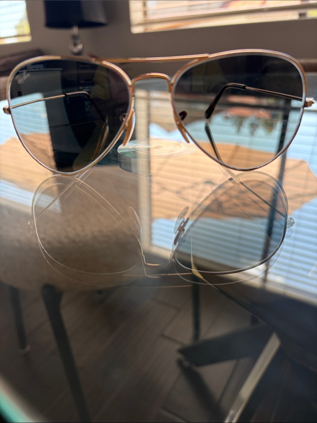 Ray Ban Aviator Metal Frame Sunglasses - Gold With Dark Lenses